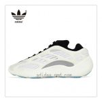 YEEZY 700 V3 黑白 商品實拍 2