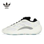 YEEZY 700 V3 黑白 商品實拍 1