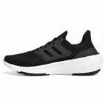Adidas Ultraboost Light 經典黑白