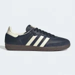 adidas Samba OG 深海藍奶油白配色，低筒鞋型側面展示