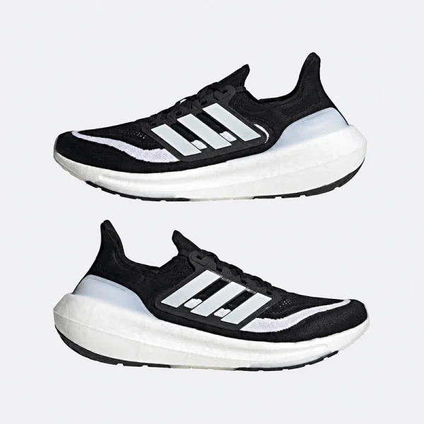 adidas Ultraboost Light 黑白流線慢跑鞋雙鞋側面展示